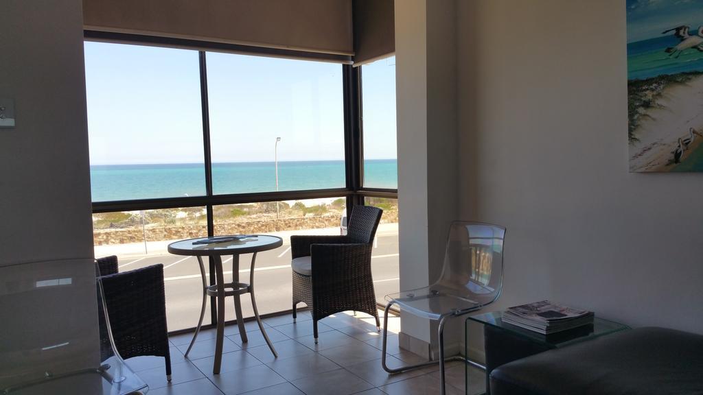 Acushla Accommodation Esplanade Living Self Check-In Self Check-Out West Beach Extérieur photo