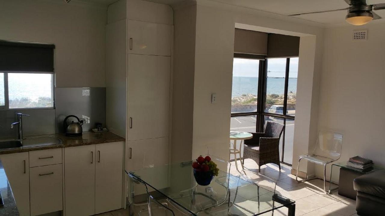 Acushla Accommodation Esplanade Living Self Check-In Self Check-Out West Beach Extérieur photo