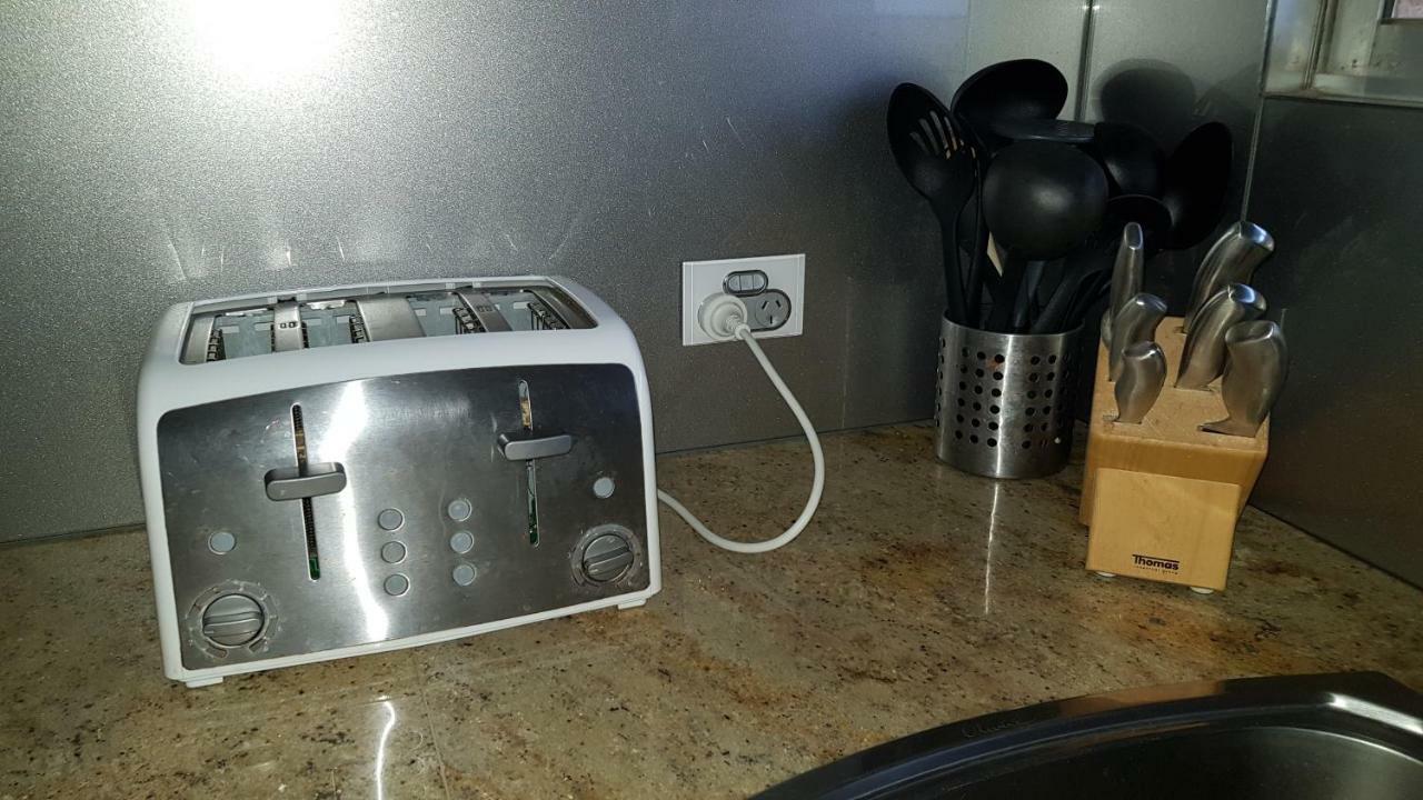 Acushla Accommodation Esplanade Living Self Check-In Self Check-Out West Beach Extérieur photo